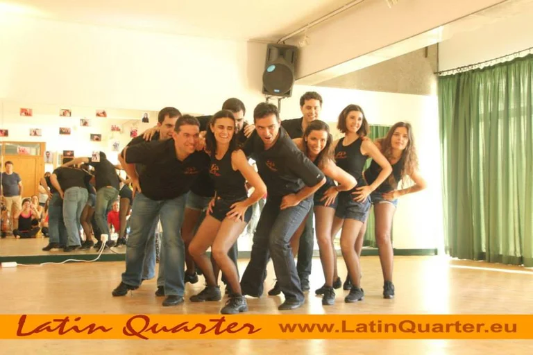 Grupo de dança Latin Quarter